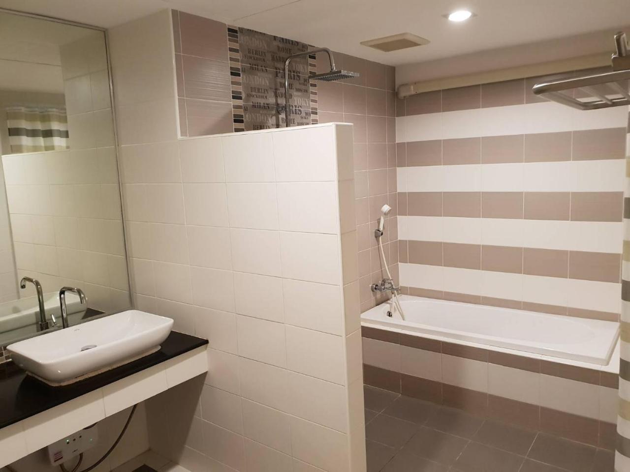 Omg Hotel كونكين المظهر الخارجي الصورة